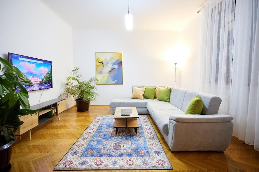 Caragiale Apartment Bucharest Exterior photo