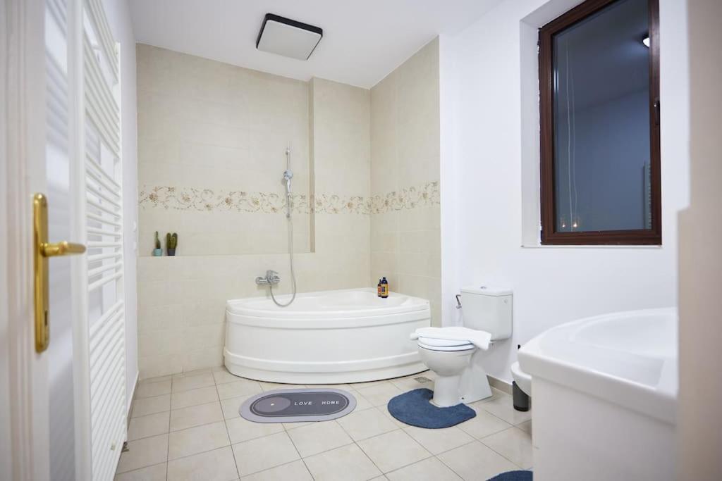Caragiale Apartment Bucharest Exterior photo